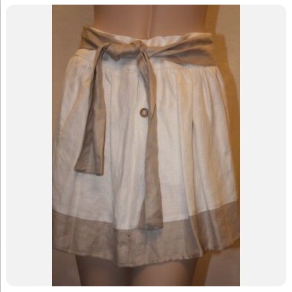 New BCBGENERATION Full Skirt With Whipstitch